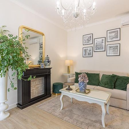 Crys: Apartments, Holiday, Business, Verde Verona Exterior foto